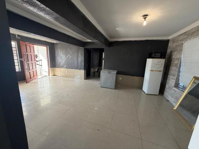 2 Bedroom House in Karino
