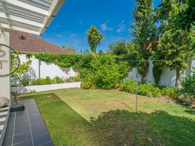 2 Bedroom House in Kenilworth