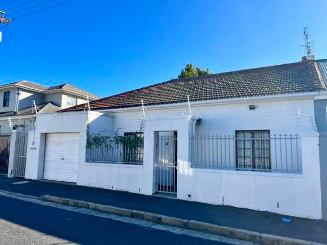 2 Bedroom House in Kenilworth