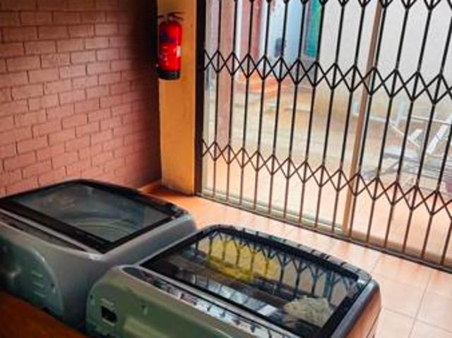 2 Bedroom House in Kensington