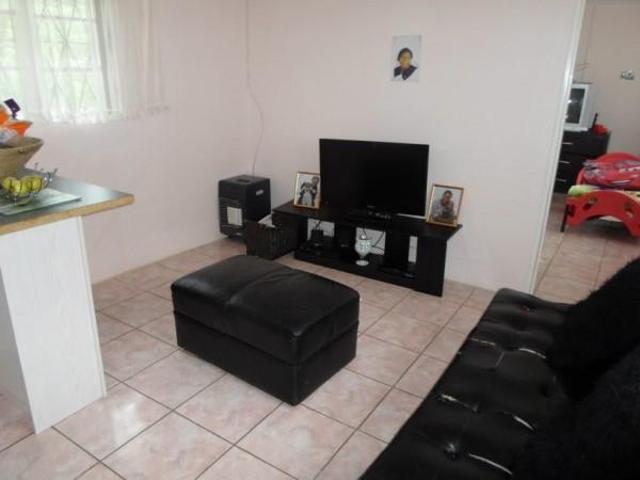 2 Bedroom House in King Williams Town Qonce Central