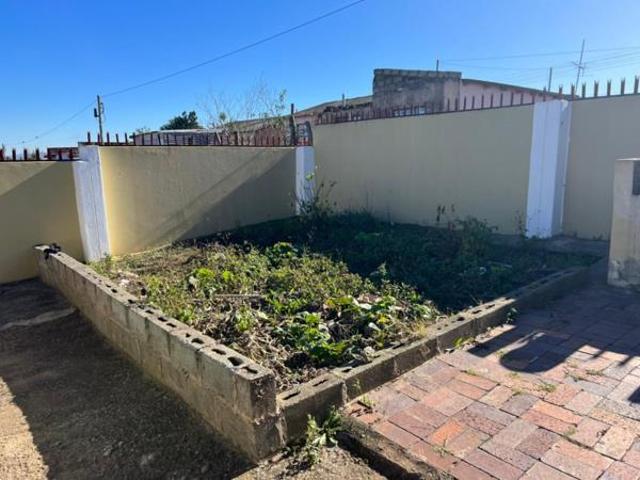 2 Bedroom House in King Williams Town Qonce Central