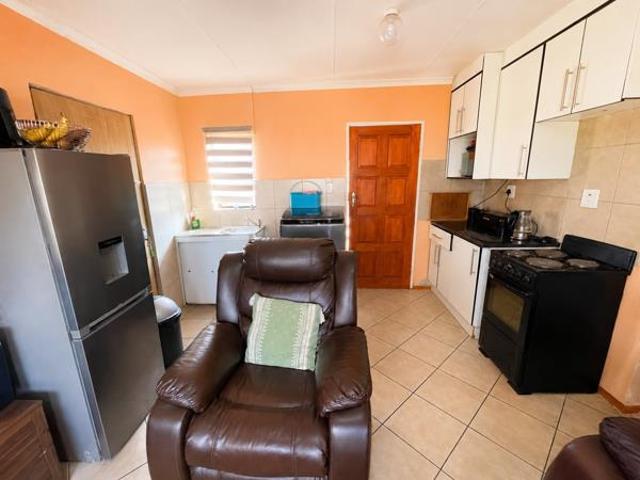 2 Bedroom House in Klarinet