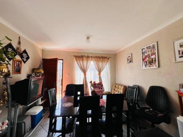2 Bedroom House in Klarinet