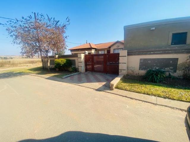 2 Bedroom House in Klarinet