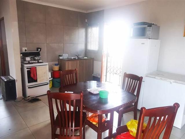 2 Bedroom House in Krugersdorp Central
