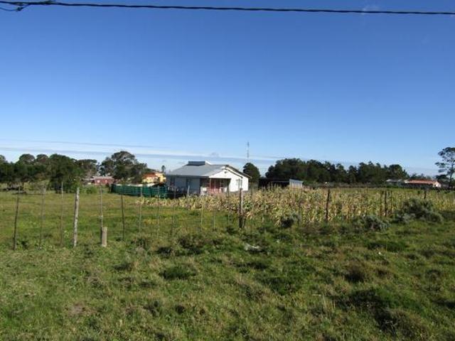 2 Bedroom House in Kruisfontein