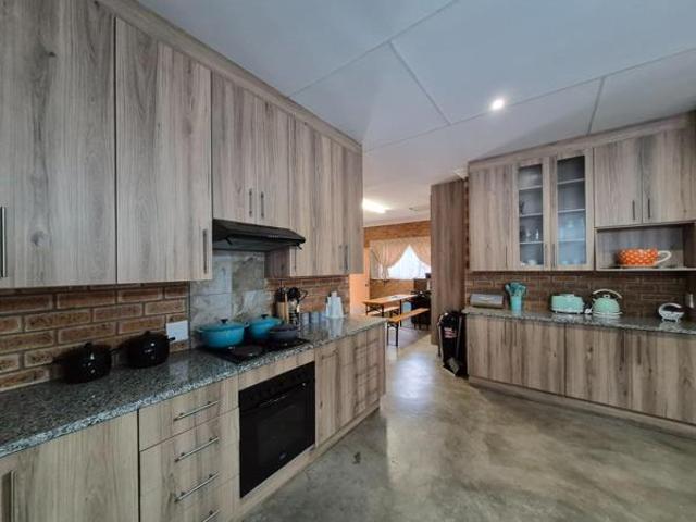 2 Bedroom House in Kranspoort