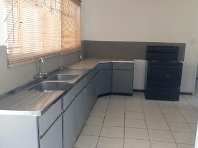 2 Bedroom House in Kroonstad Central