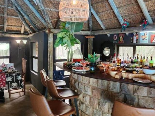 2 Bedroom House in Kshane Lake Lodge