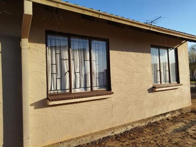 2 Bedroom House in Kutlwanong