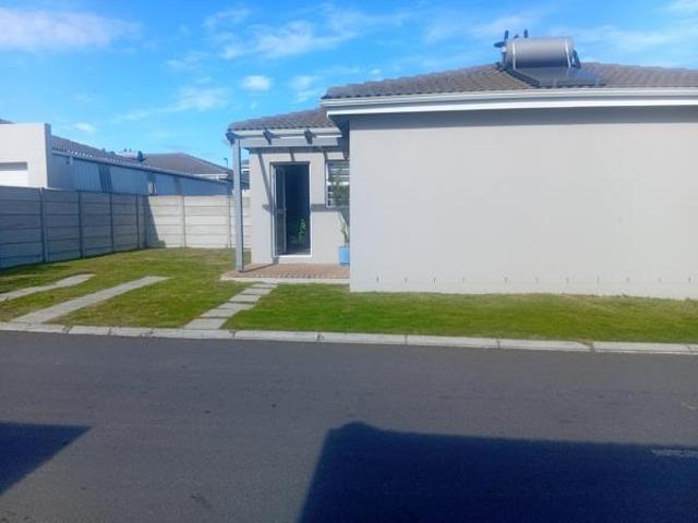 2 Bedroom House in Kuils River South