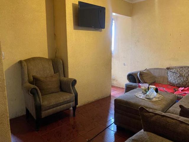 2 Bedroom House in Kwaguqa