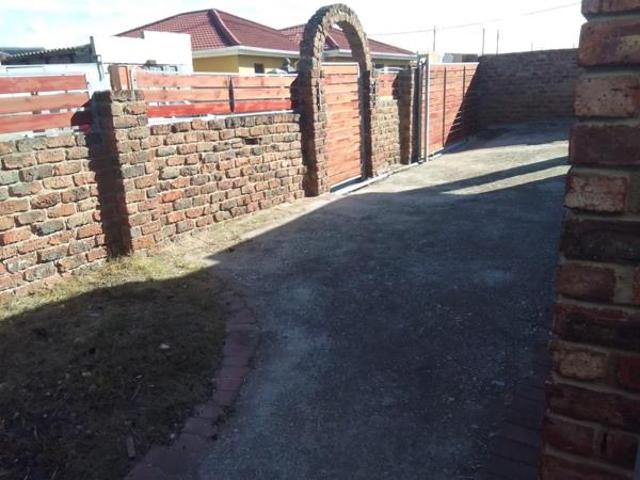 2 Bedroom House in KwaZakhele