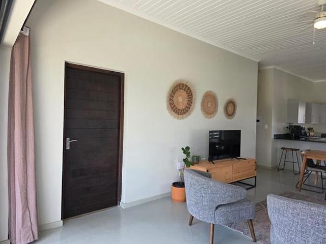 2 Bedroom House in Hoedspruit