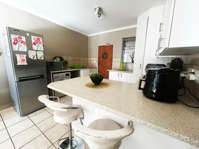 2 Bedroom House in Honeydew