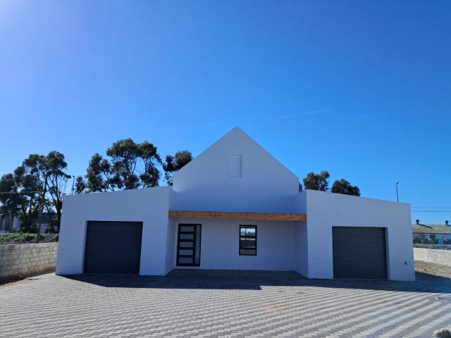 2 Bedroom House in Harbour Lights