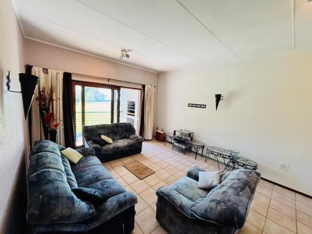 2 Bedroom House in Hartbeespoort Dam