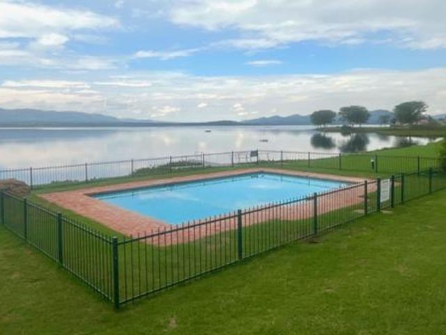 2 Bedroom House in Hartbeespoort Dam