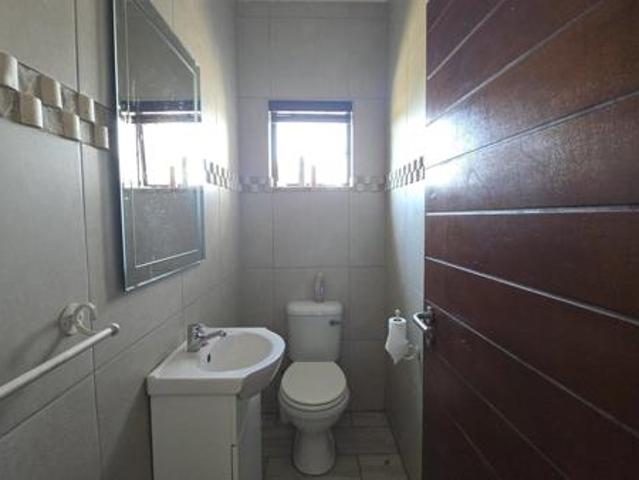 2 Bedroom House in Hartbeespoort Dam