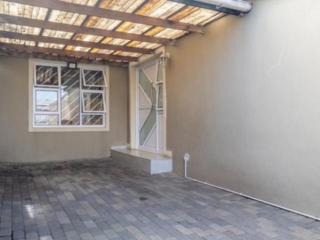 2 Bedroom House in Heideveld