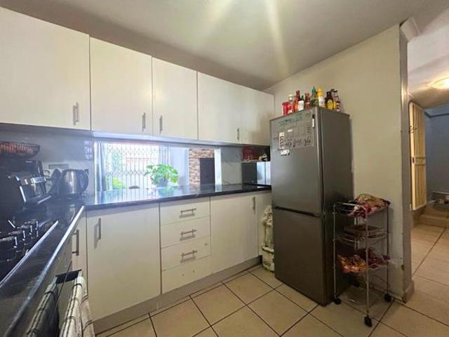 2 Bedroom House in Hennopspark