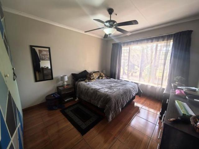 2 Bedroom House in Hennopspark