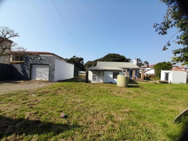 2 Bedroom House in Hibberdene