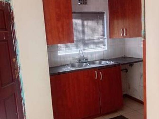 2 Bedroom House in Ilitha Park