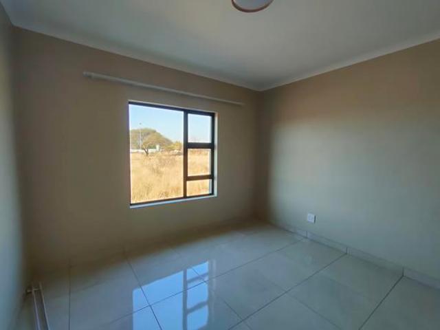 2 Bedroom House in Ivy Park
