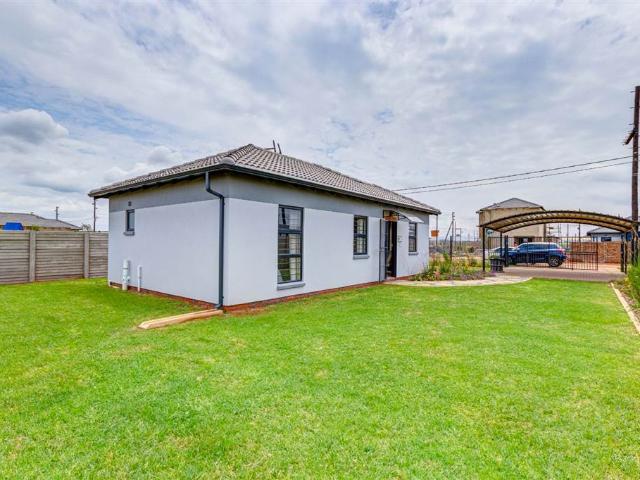 2 Bedroom House in Johannesburg Central