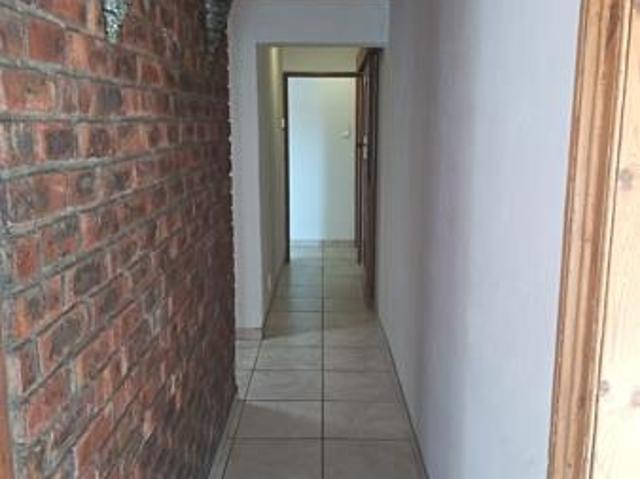 2 Bedroom House in Oak Glen