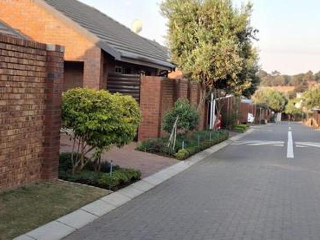 2 Bedroom House in Olympus AH
