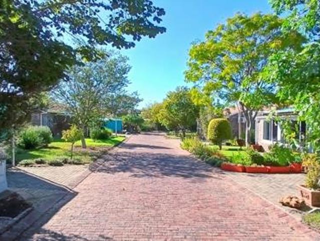 2 Bedroom House in Oudtshoorn