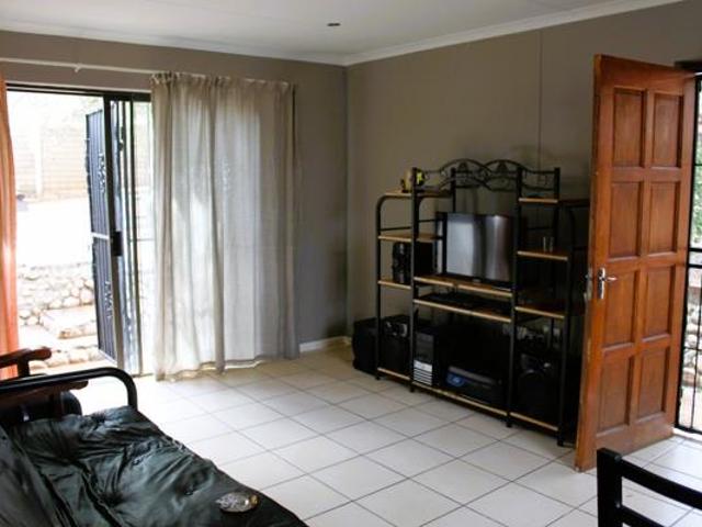 2 Bedroom House in Oudtshoorn