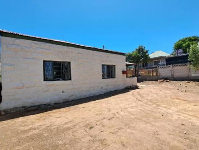 2 Bedroom House in Oudtshoorn North