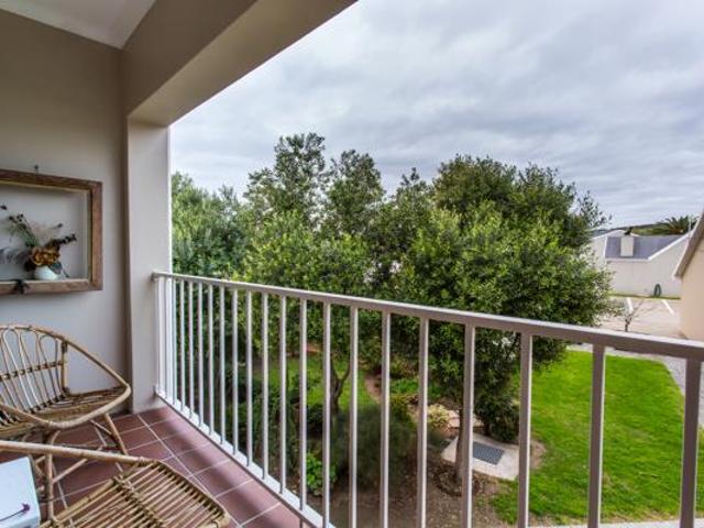 2 Bedroom House in Oudtshoorn Outlying
