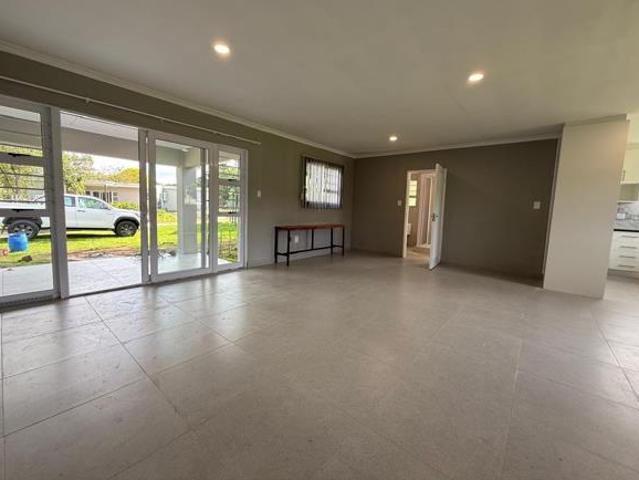 2 Bedroom House in Lovemore Heights