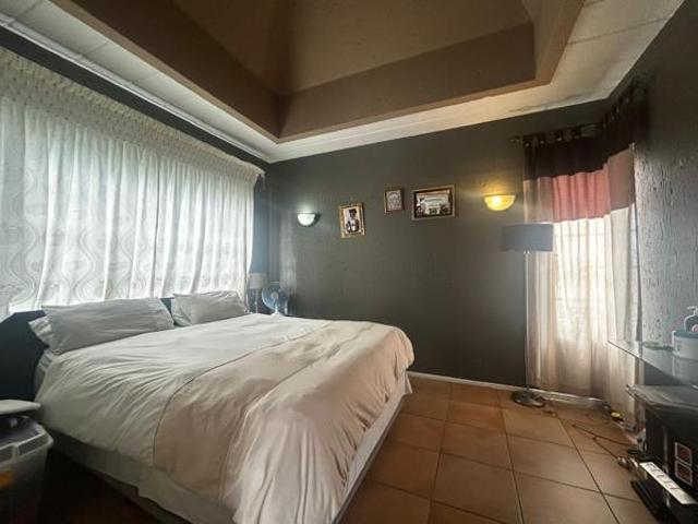 2 Bedroom House in Lonehill