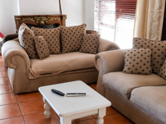 2 Bedroom House in La Rochelle