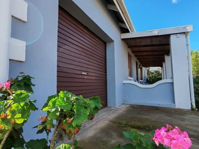 2 Bedroom House in Ladismith