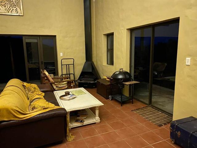 2 Bedroom House in Ladismith