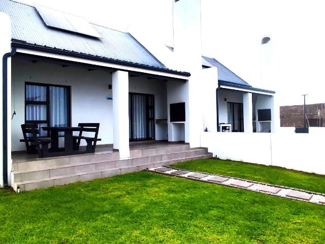 2 Bedroom House in Laguna