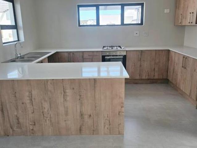 2 Bedroom House in Laguna