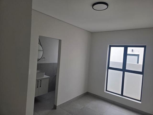 2 Bedroom House in Laguna
