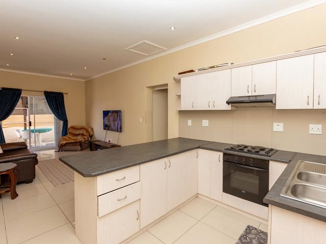 2 Bedroom House in Laguna