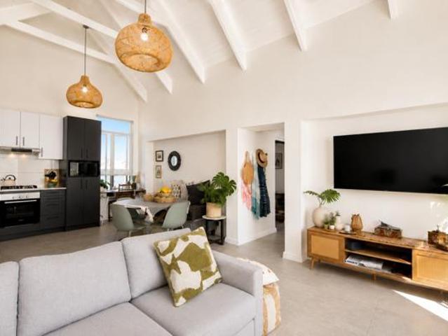 2 Bedroom House in Laguna