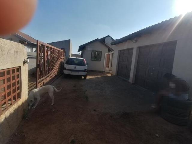 2 Bedroom House in Lakeside