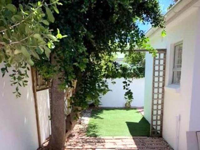 2 Bedroom House in Lakeside