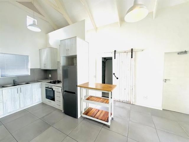 2 Bedroom House in Langebaan Central